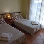 Casa independiente para grandes grupos y familias * Valeixe