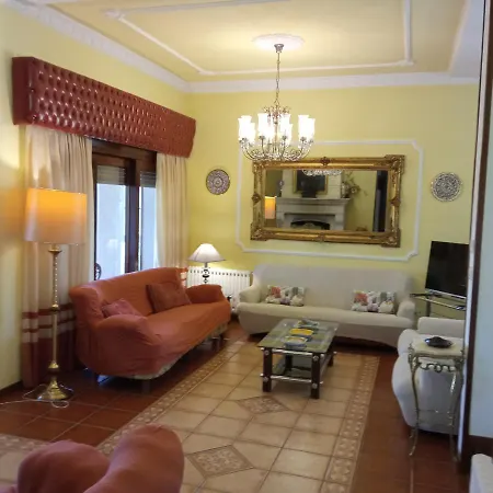 Casa Independiente Grandes Grupos Y Familias