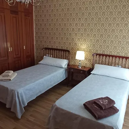 Casa Independiente Grandes Grupos Y Familias *