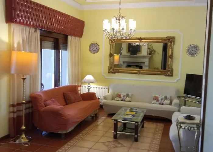 Casa Independiente Grandes Grupos Y Familias