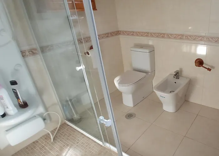 Casa Independiente Grandes Grupos Y Familias * Valeixe